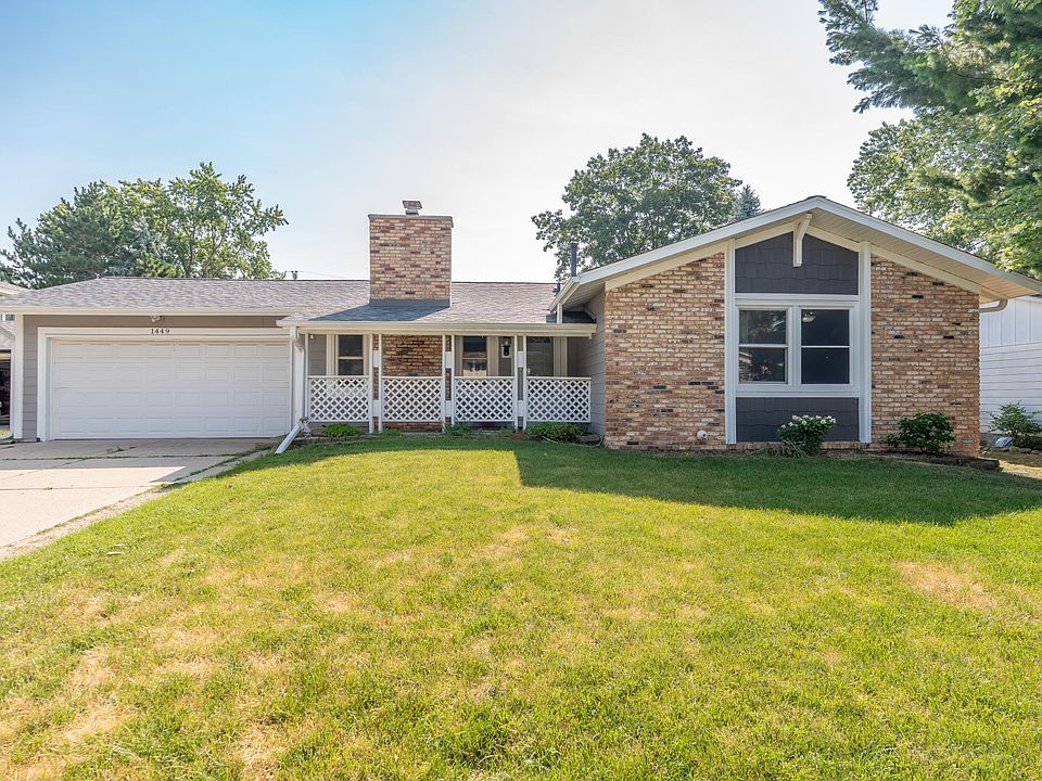 1st image of 1449 Park Hills Ct