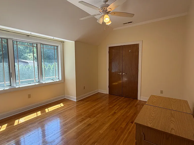 5 Candlewood Ct — Photo 8