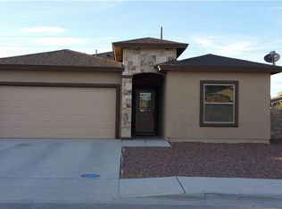 5898 Blackwood St, Sunland Park, NM 88008