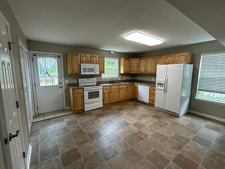908 Murrell Rd #A — Photo 3