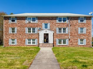 23 Frank St APT 4, Dracut, MA 01826