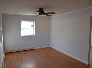 18 Audrey Ln, Centereach, NY 11720