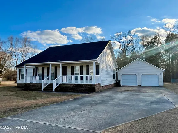 14821 Blue Woods Road, Laurinburg, NC 28352