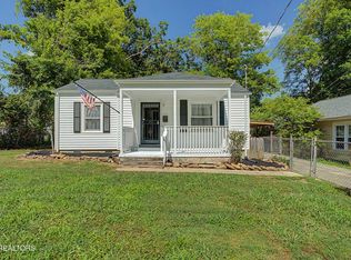 3210 Dempster St, Knoxville, TN 37917