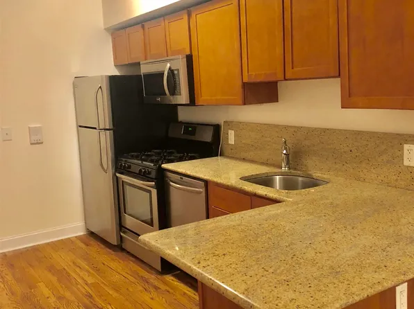 347 7th Street image 15 of 19