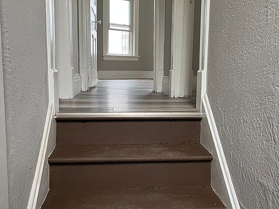 2nd image of 195 N Grand Ave #2