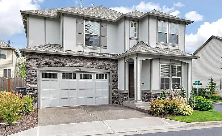 132 NE 64th Ter