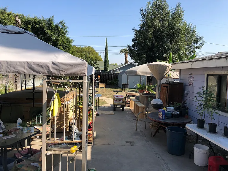 1370 Loma Ave — Photo 8