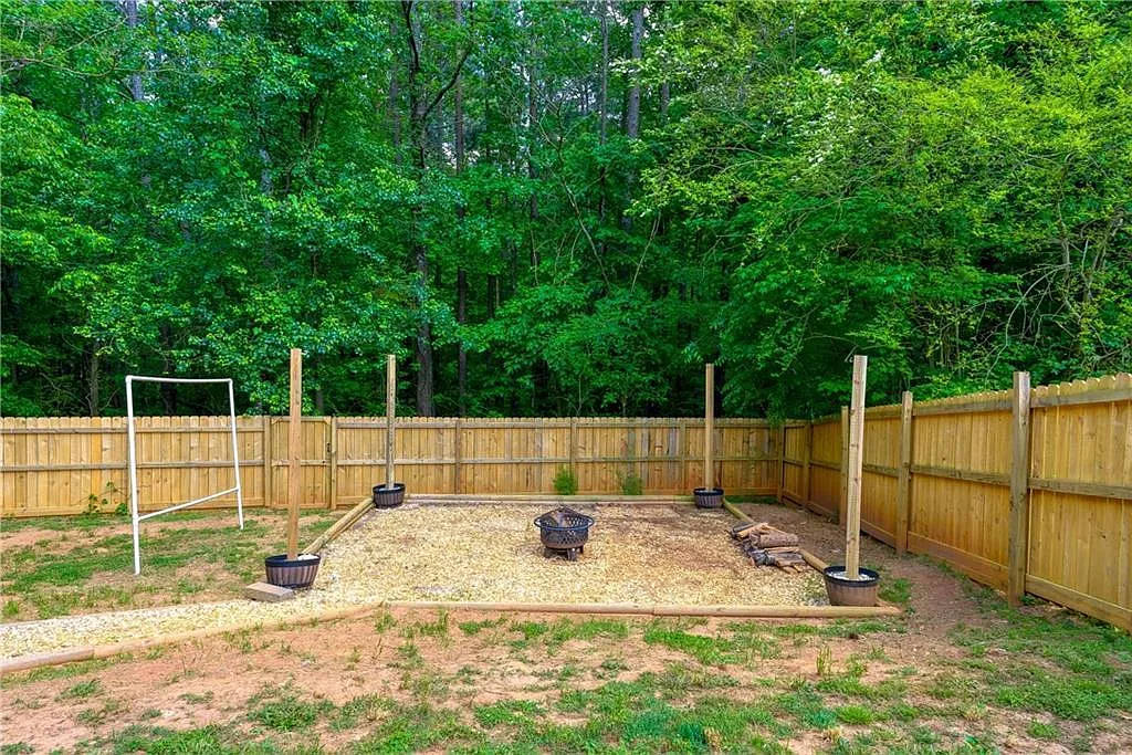 Building Photo - 3271 Howell Cir