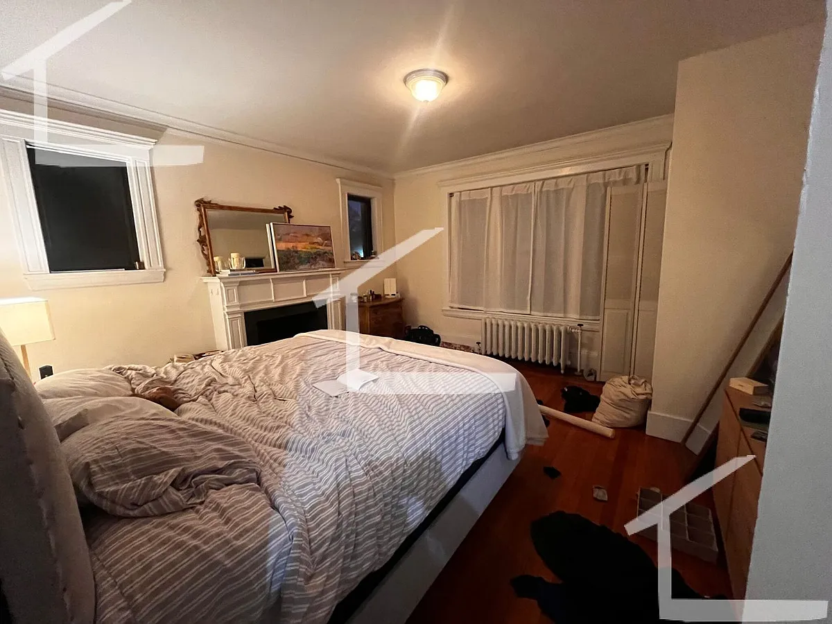 Building Photo - 452 Park Dr #2A