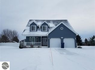 3526 Colonial Dr, Traverse City, MI 49685