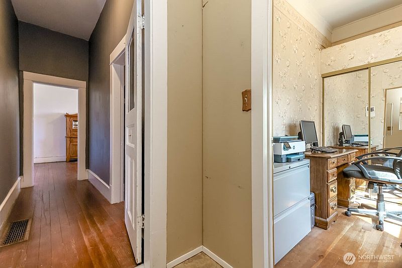 4th image of 503 5th Avenue S
