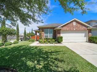 8010 Arapahoe Ridge Ln, Cypress, TX 77433