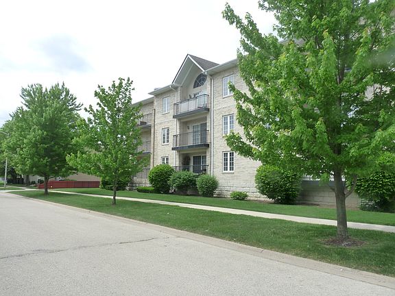 2nd image of 9400 S 79th Ave APT 2B