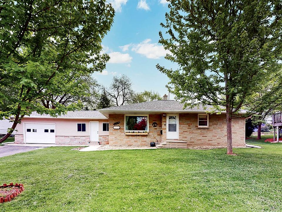 1st image of 413 Brill St