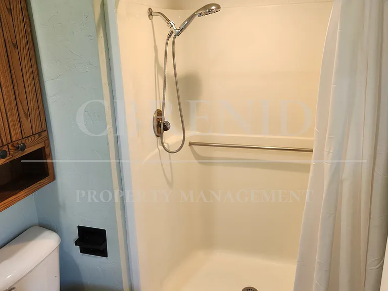 423 Oakdale Dr — Photo 17