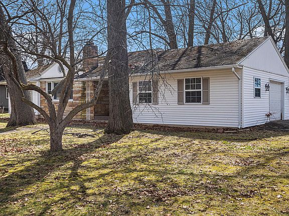 5th image of 1705 Oak Park Dr