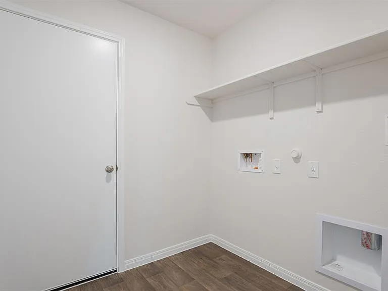 14021 Feinstein St — Photo 21