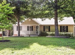 3716 W Autumn Dr, North Dinwiddie, VA 23803
