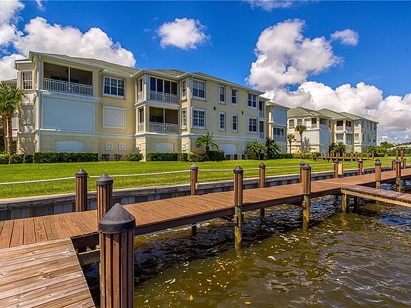 2nd image of 1910 Tarpon Ln Unit 4-204