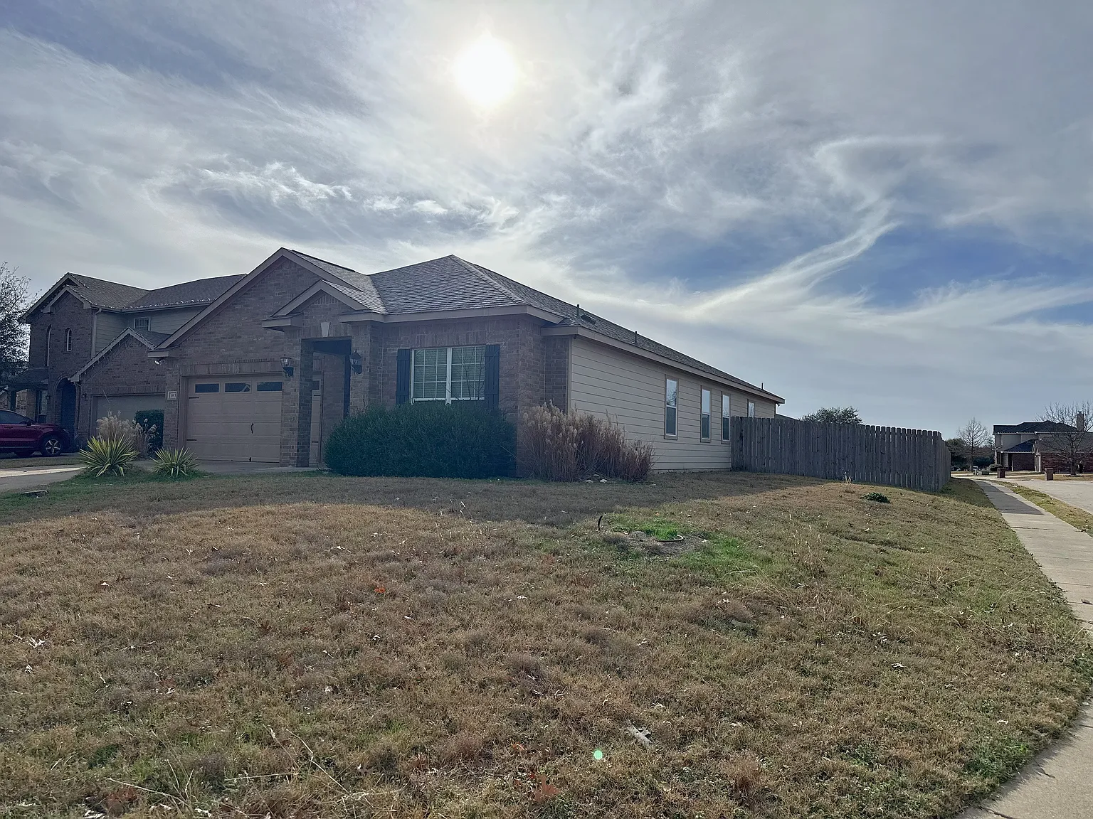 4 bed, 2062 sqft, $2,200 — Photo 3