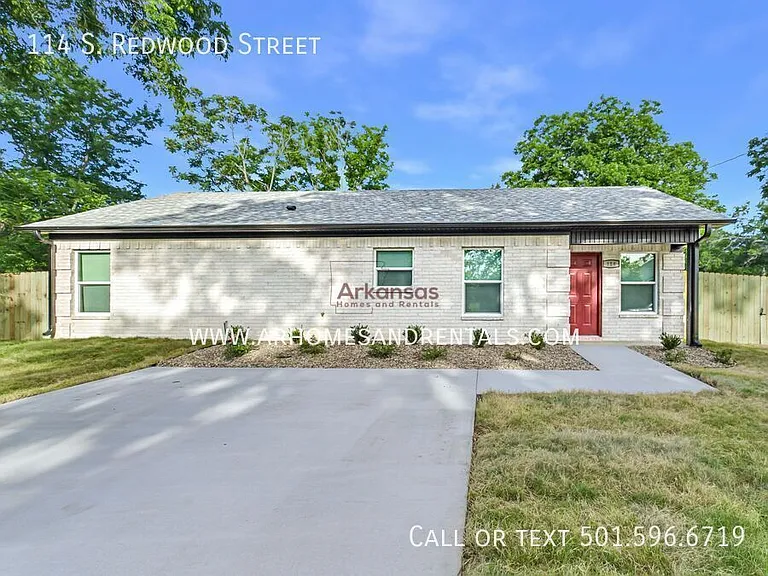 114 S Redwood St — Photo 15