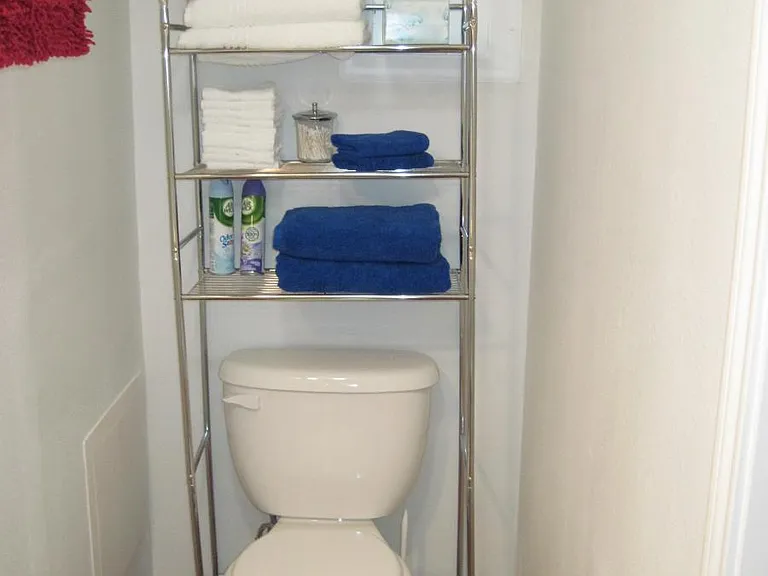114 E Frank St — Photo 10