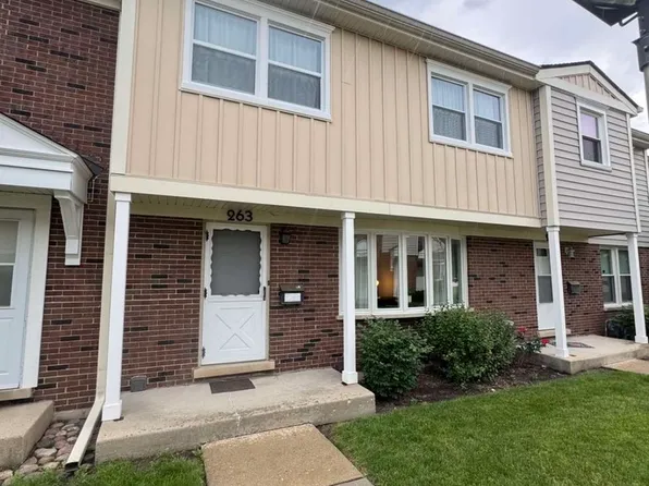 263 Green Ct, Wood Dale, IL 60191