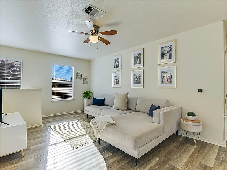 5516 Rayburn Ln — Photo 11