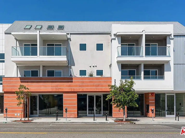 2336 Westwood Blvd #213 — Photo 1