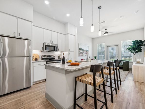 260 Park Place Blvd #3203