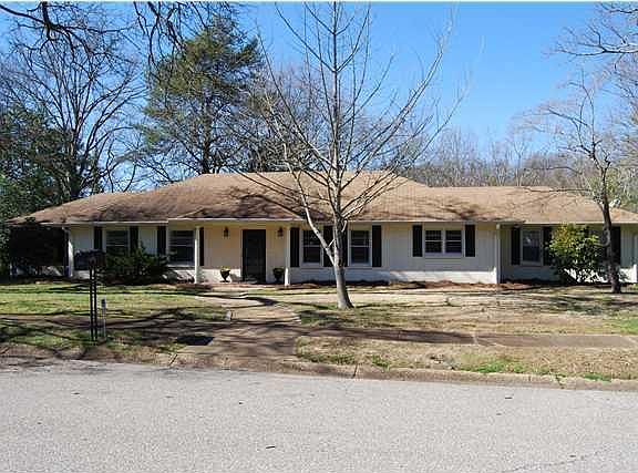 2nd image of 1833 Auburndale Ave