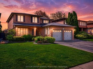 33 Triton Ave, Vaughan, ON L4L 6S4