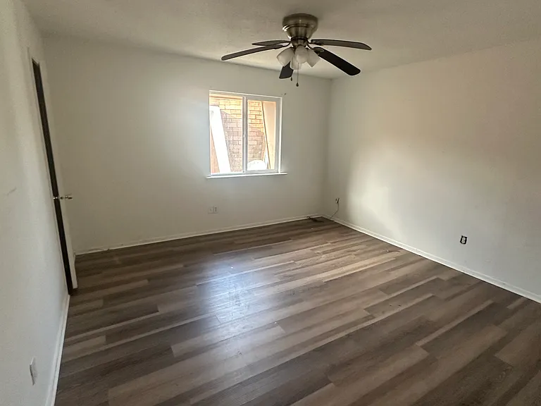 653 Farmington Pl #B — Photo 5