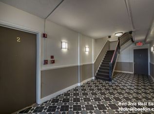 5 Barrows St APT 3, Boston, MA 02134