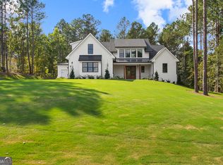 110 Forest Overlook Dr, Forsyth, GA 31029