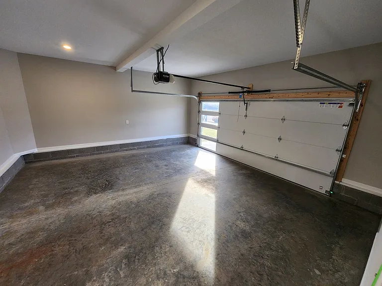 219 Donegal Dr — Photo 27