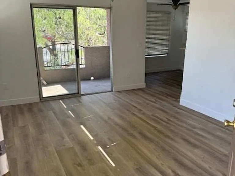 4400 S Jones Blvd #2012 — Photo 3