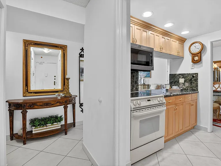 2121 N Ocean Blvd #805W — Photo 3