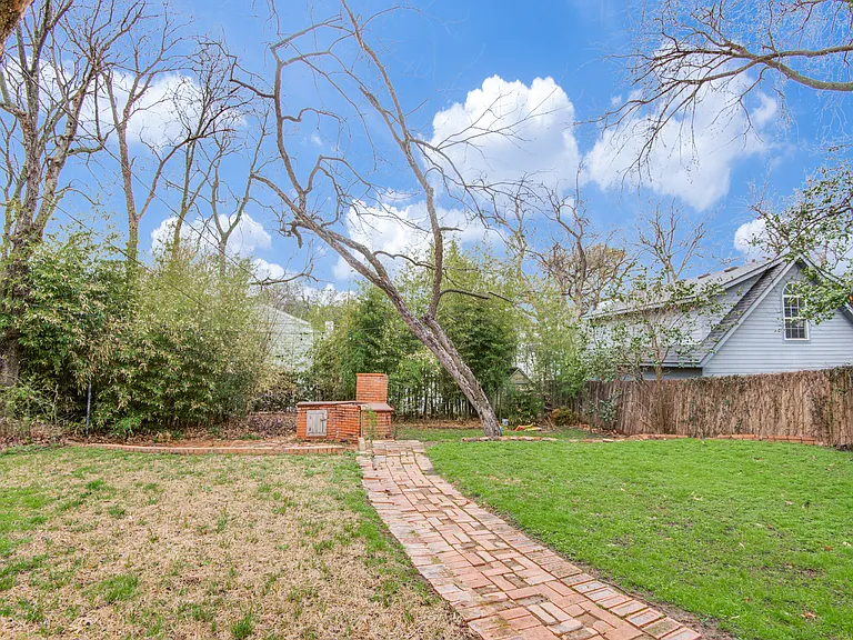 7015 Hammond Ave — Photo 12