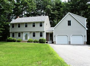 9 Adams Rd, Dracut, MA 01826