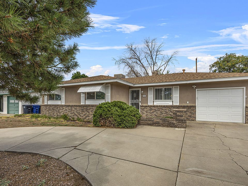 1st image of 3208 San Pedro Dr NE
