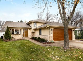 1030 Saylor St, Downers Grove, IL 60516