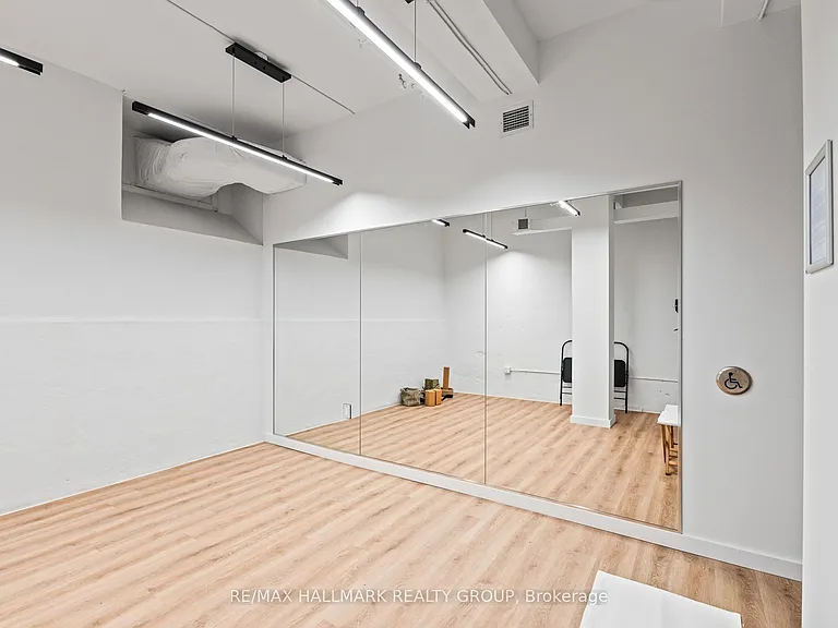 135 Barrette St #207 — Photo 36