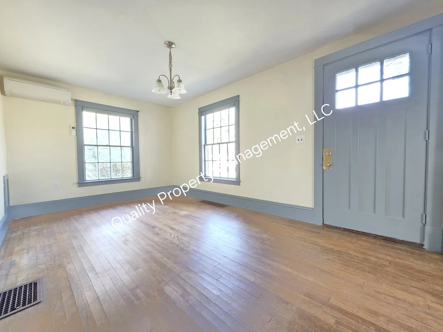 281 Wilson Street - 1 — Photo 3