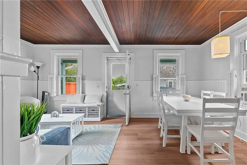 3 bed, 2.0 bath, 1320 sqft, $3,400 — Photo 4