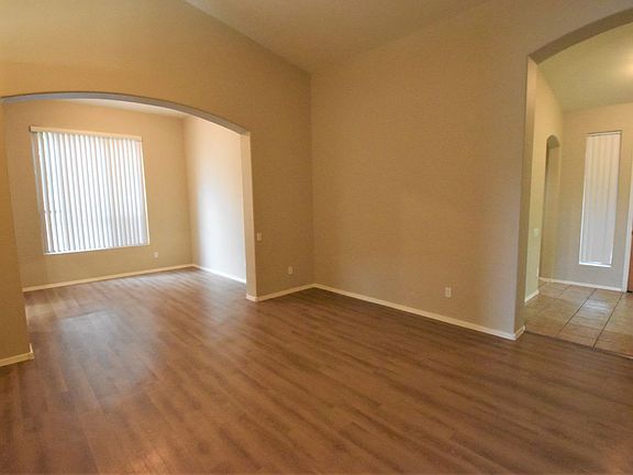 5th image of 3664 E Vaughn Ave