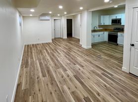 620 W 43rd St