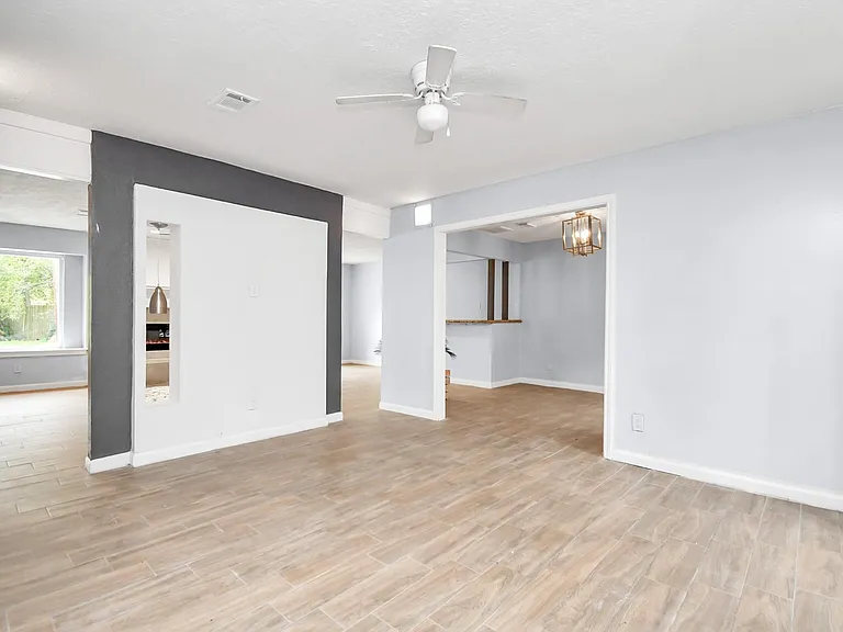 17903 Nanes Dr — Photo 13