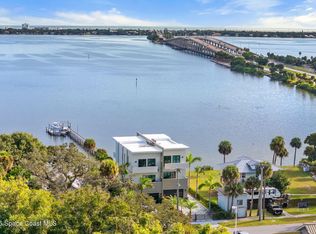 1807 Riverview Dr, Melbourne, FL 32901